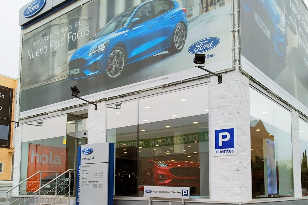 entrada clientes Ford Majadahonda