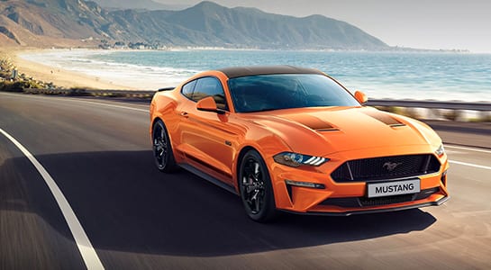 Ford mustang naranja deportivo