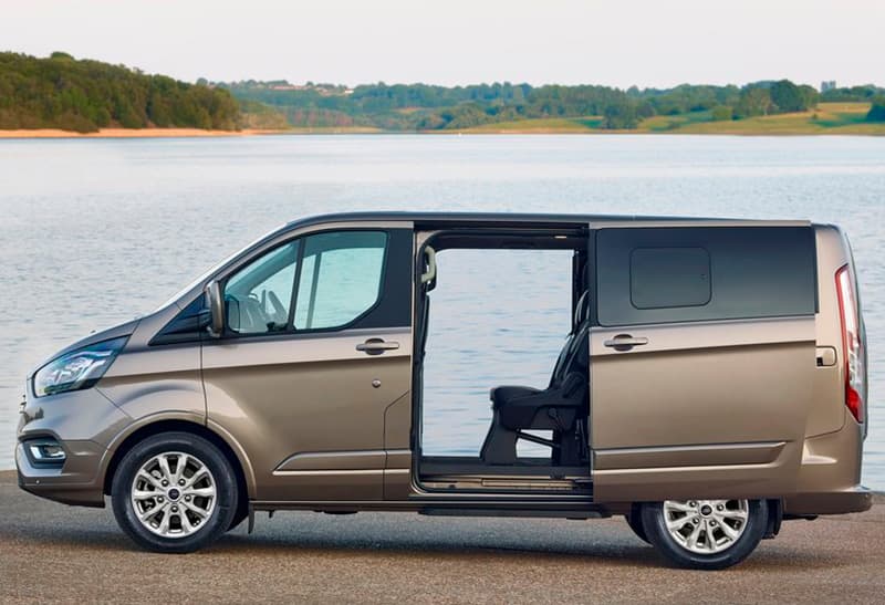 ford tourneo puertas laterales