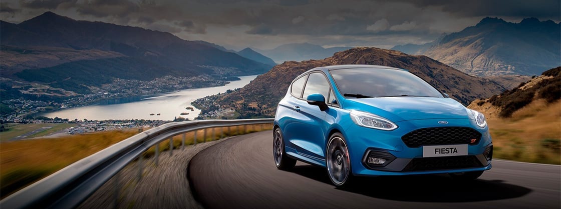 las medidas del ford fiesta