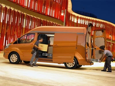 medidas de la ford transit