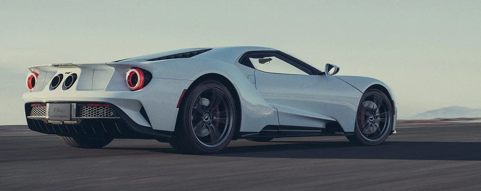 medidas del ford gt