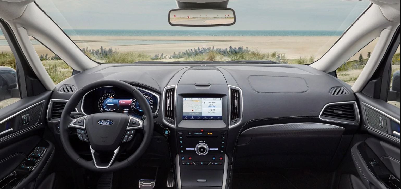 diseño interior del ford galaxy