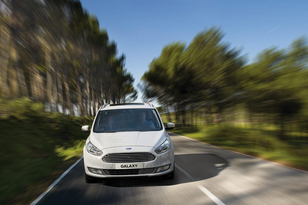 ford galaxy vista conducción frontal