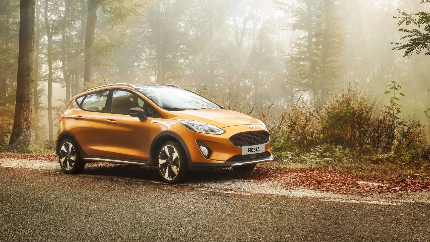 ford fiesta active naranja