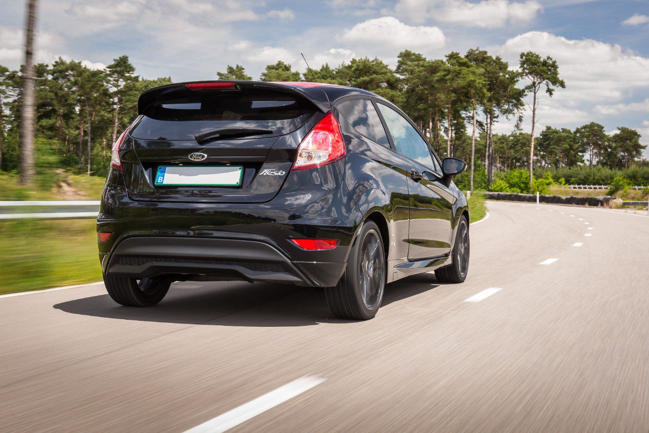 colores coche Ford Fiesta negro